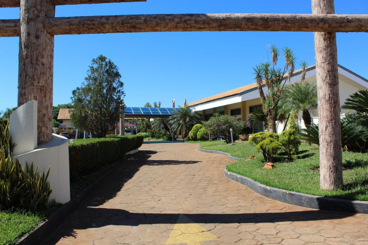 Grandes Lagos Park Hotel Jales Exterior photo