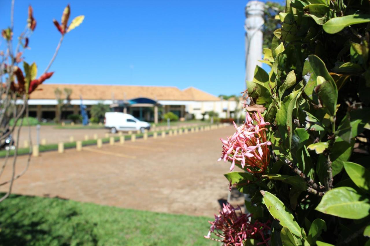 Grandes Lagos Park Hotel Jales Exterior photo